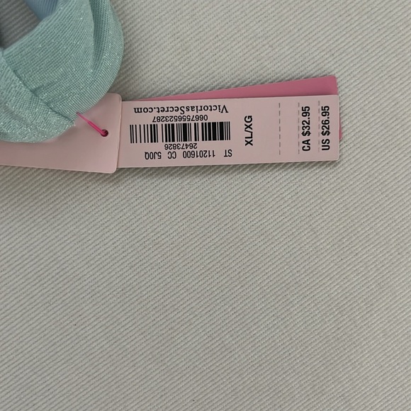 Victoria Secret - Picture 3 of 4